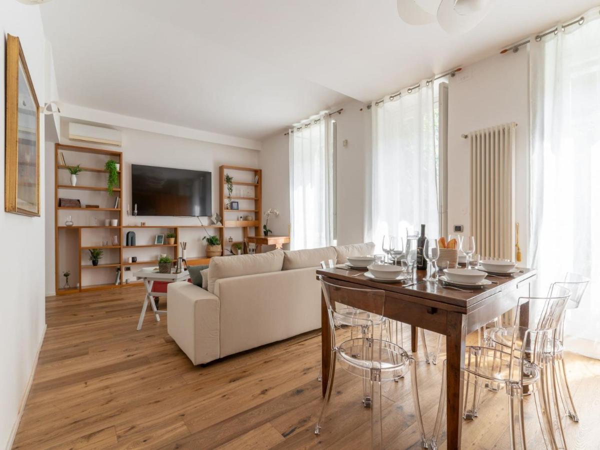 The Best Rent - Spacious Apartment Near Colonne S Lorenzo Milan Exterior photo